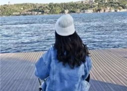 美女图片背影伤感,捕捉女性内心世界的美丽瞬间”