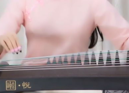 茉莉花古筝小姐姐,古韵悠扬，琴音传情