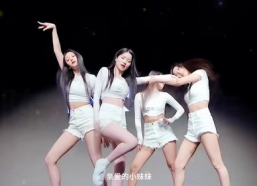 白衣小姐姐余生未了舞蹈,白衣小姐姐演绎余生未了
