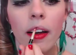 给小姐姐画唇妆,小姐姐唇妆艺术解析